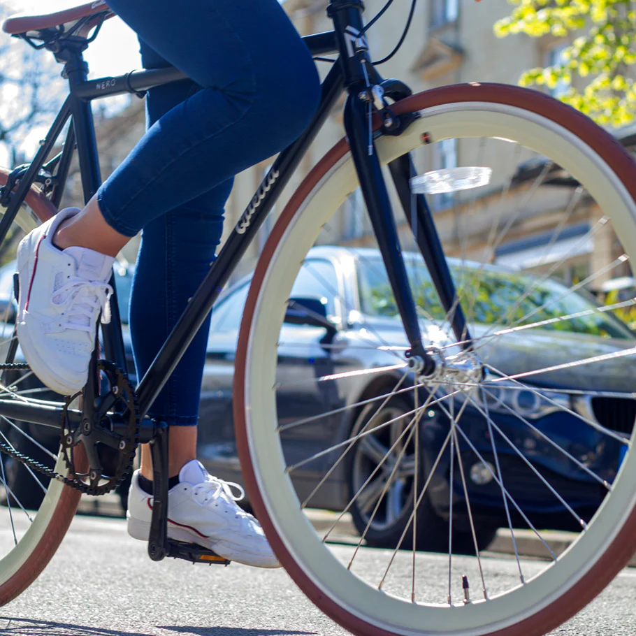 Nero Courier Cappuccino Single-Speed Bike - Image 8
