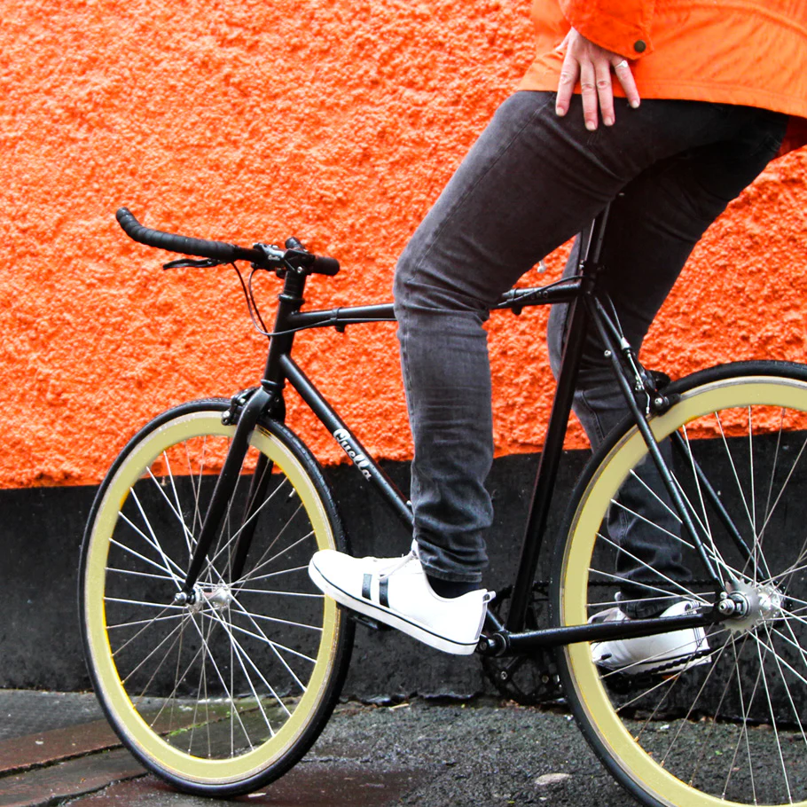 Nero Courier Cream Single-Speed Bike - Image 6